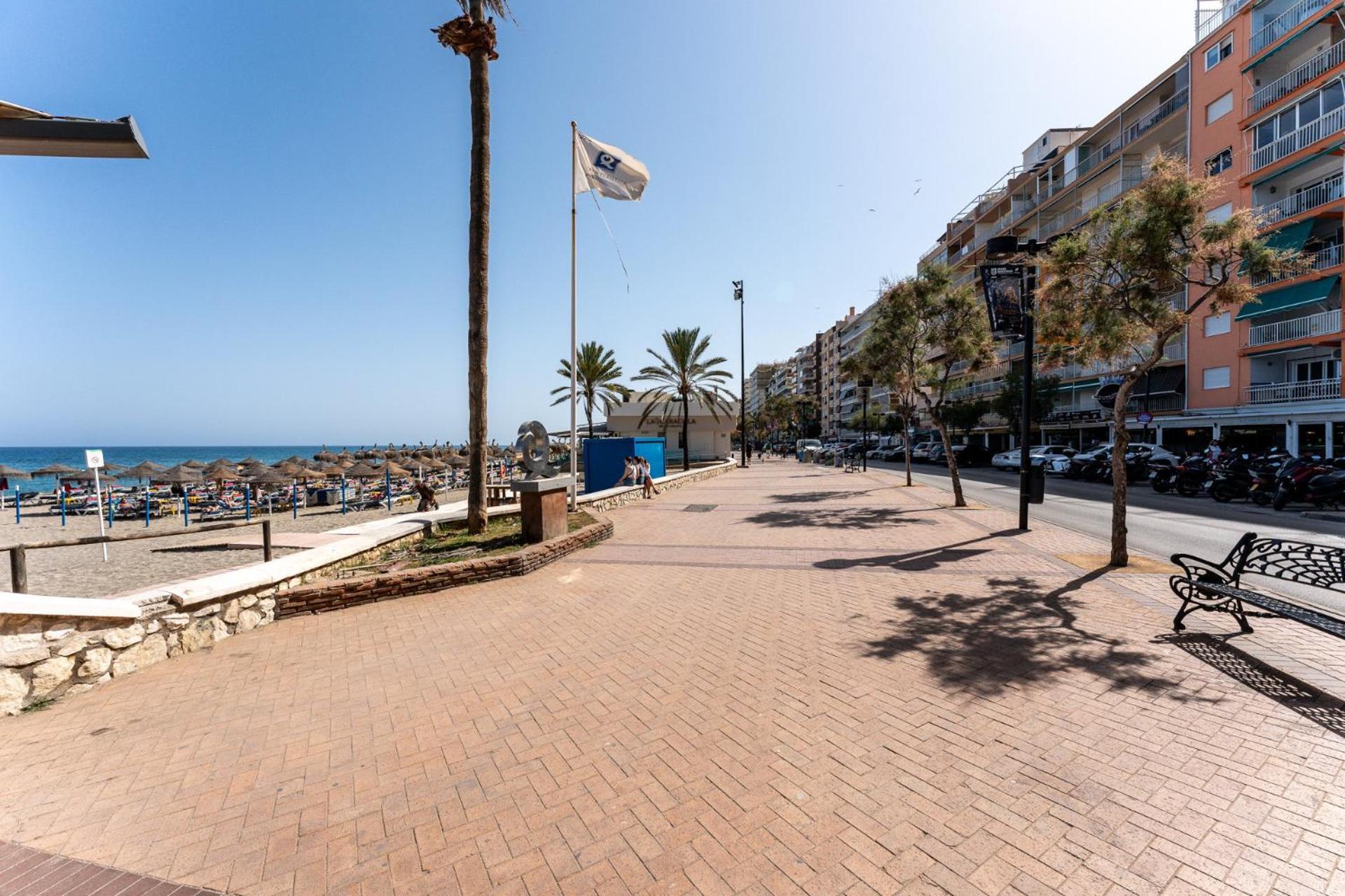 Malagasuite Golden Views Фуэнхирола Экстерьер фото